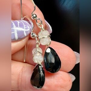 💋🎀genuine black onyx and blue flash moonstone glass earrings -NWT